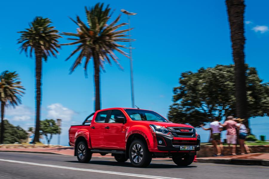  Isuzu D-Max X-Rider Double Cab 2018 года  (ZA) (фото 17 из 32)